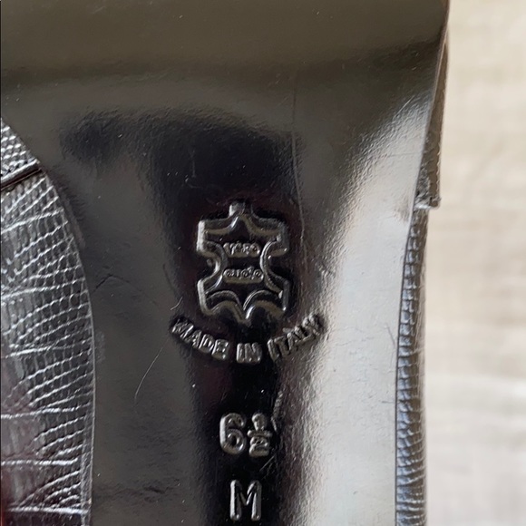 Gama Studio Heels - Black Leather - Picture 8 of 8